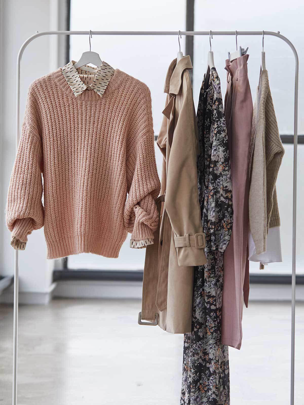 Build your seasonal capsule wardrobe Lookiero UK