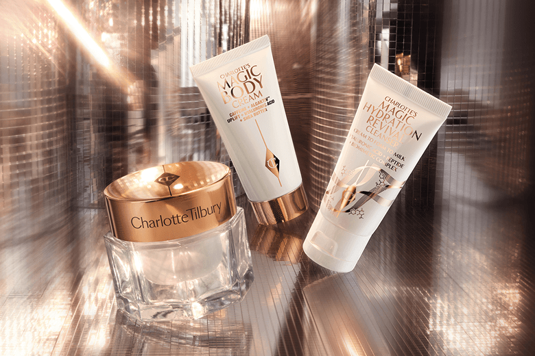 IMMEDIATE SKIN REVIVAL ON THE GO SET