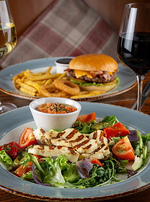 2 Mains & 2 Drinks for £32