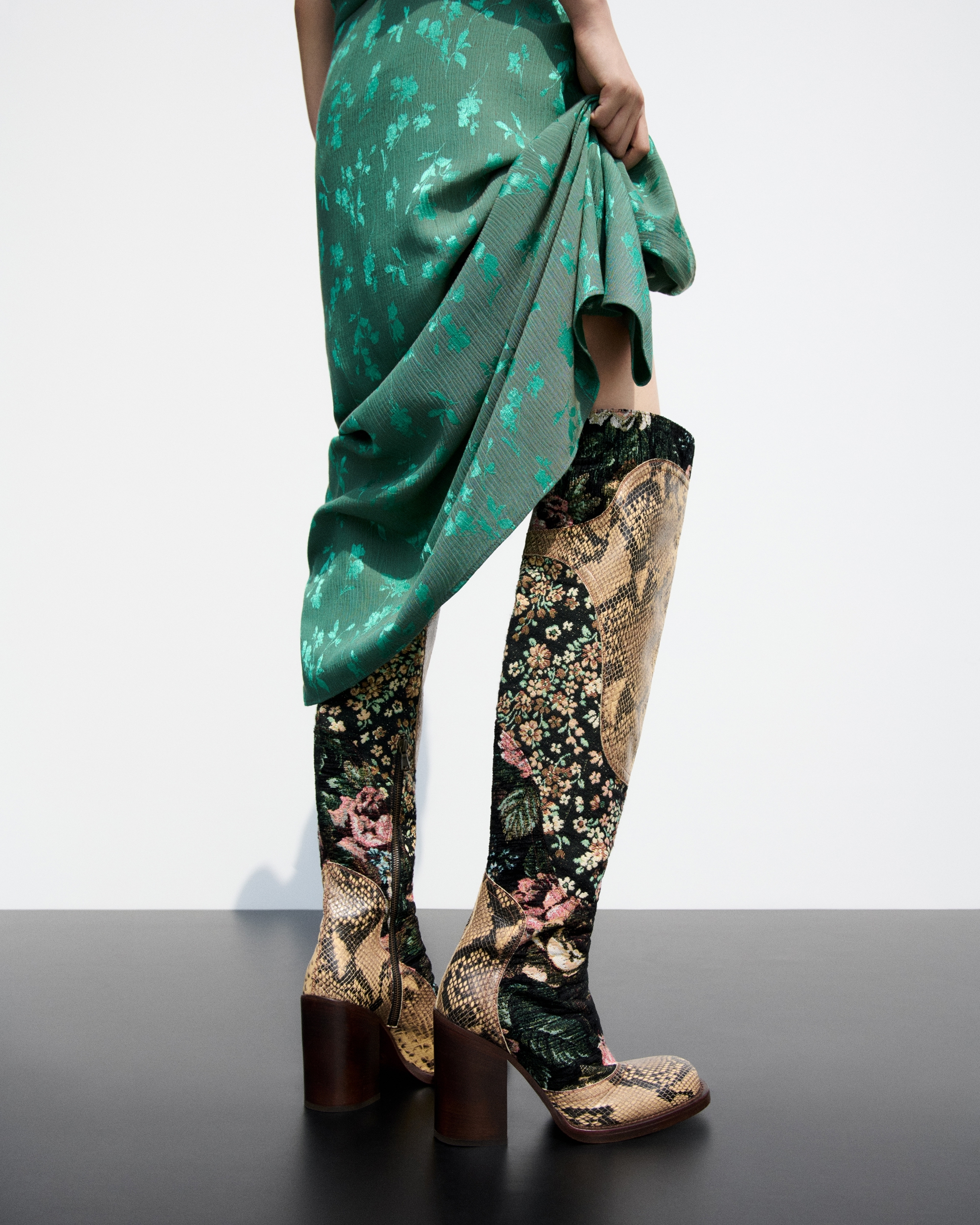 RUIYI wears DRIES VAN NOTEN