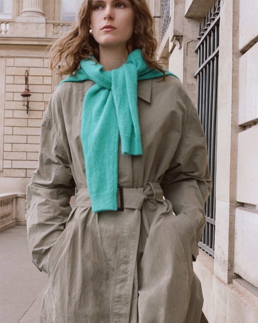 ANNA wears STUDIO NICHOLSON