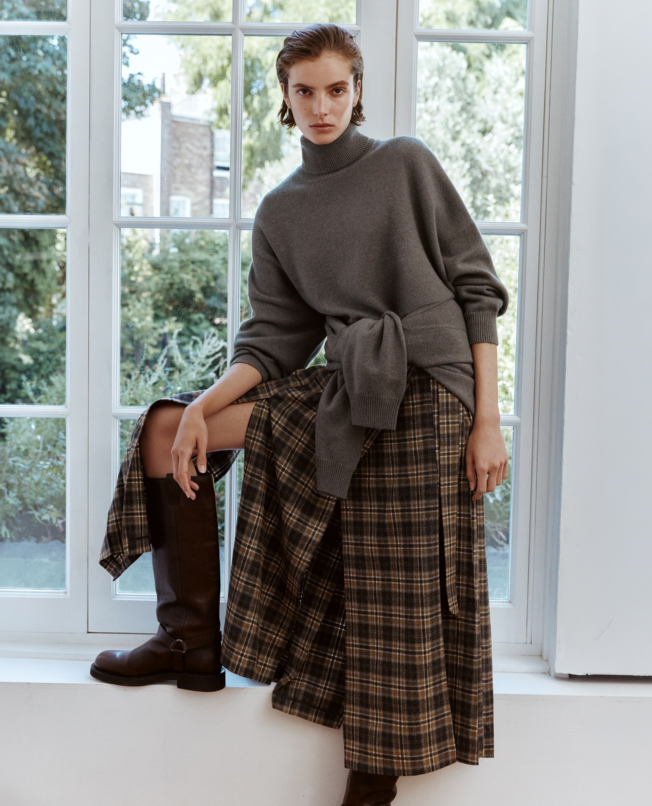 ANA wears BRUNELLO CUCINELLI