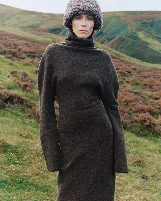 KIKI wears LAUREN MANOOGIAN